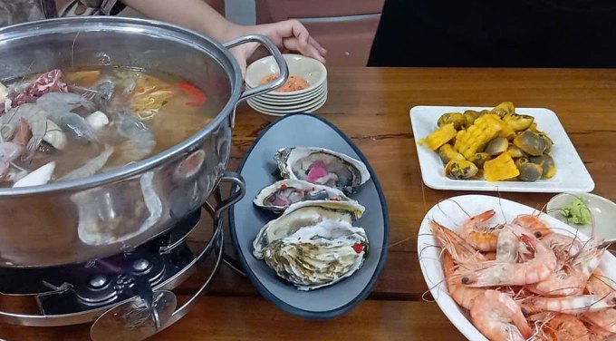 The Southern acid is suspected of causing food poisoning at a restaurant in Tuy Hoa City. Photo: Bang Tam