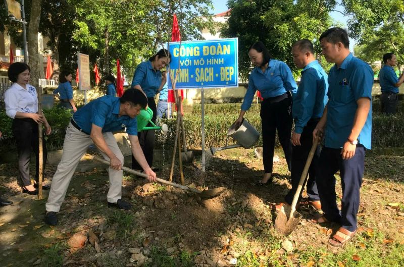 LĐLĐ tỉnh Thanh Hóa phối hợp với UBND huyện Bá Thước phát động 