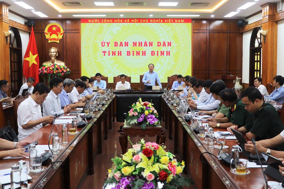 Scene of the Conference on assessing the socio-economic situation (KT-XH) in May and deploying key tasks in June 2025. Photo: Thuy Trang