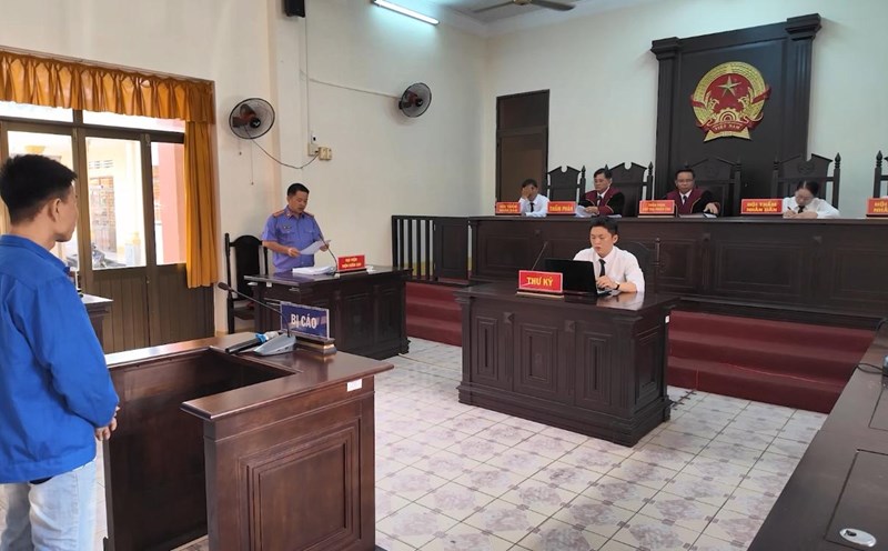 Hoang stabbed his gaming friend to death.