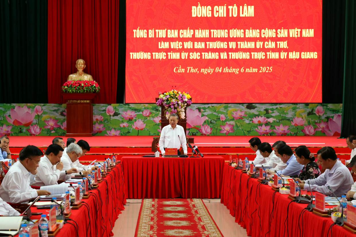 Tong Bi thu To Lam lam viec voi Thanh uy Can Tho, Tinh uy Soc Trang va Hau Giang. Anh: Ta Quang