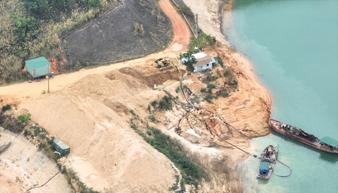 Lâm Đồng đấu giá 9.148m3 cát thu về hơn 2,4 tỉ đồng