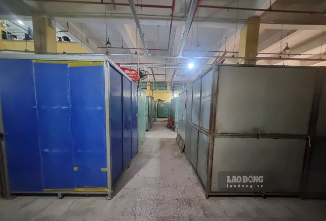 Nhiều sạp hàng ở chợ nổi tiếng Nam Định đóng cửa bất thường