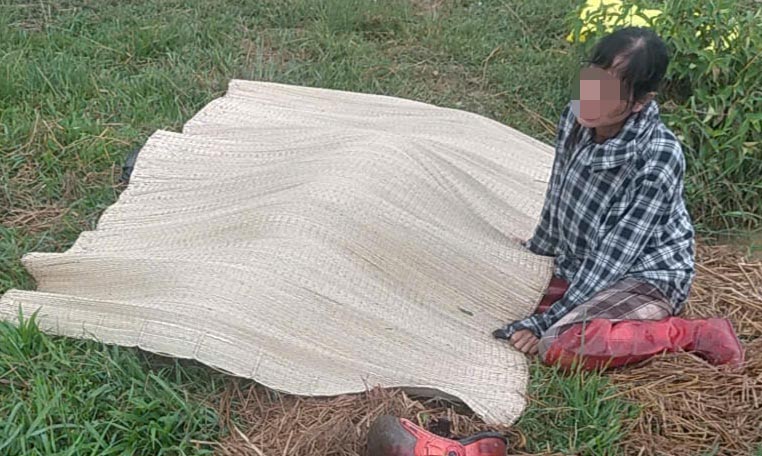 The scene of the victim being beaten to death by lightning. Photo: Quang Tuan.