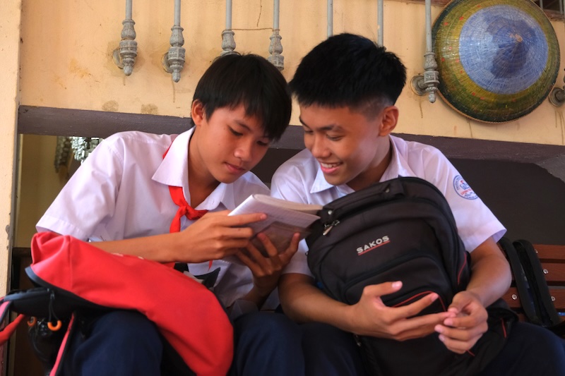 Can Tho 10th grade exam, candidates suppress their excitement, determined to break through