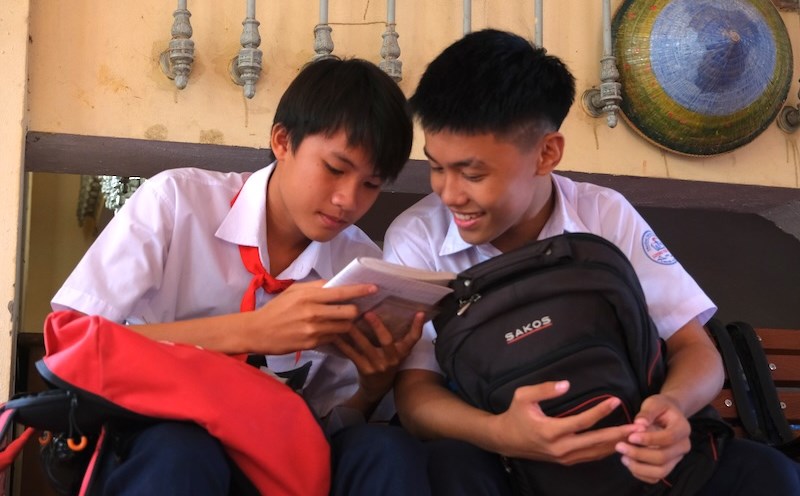 Can Tho 10th grade exam, candidates suppress their excitement, determined to break through