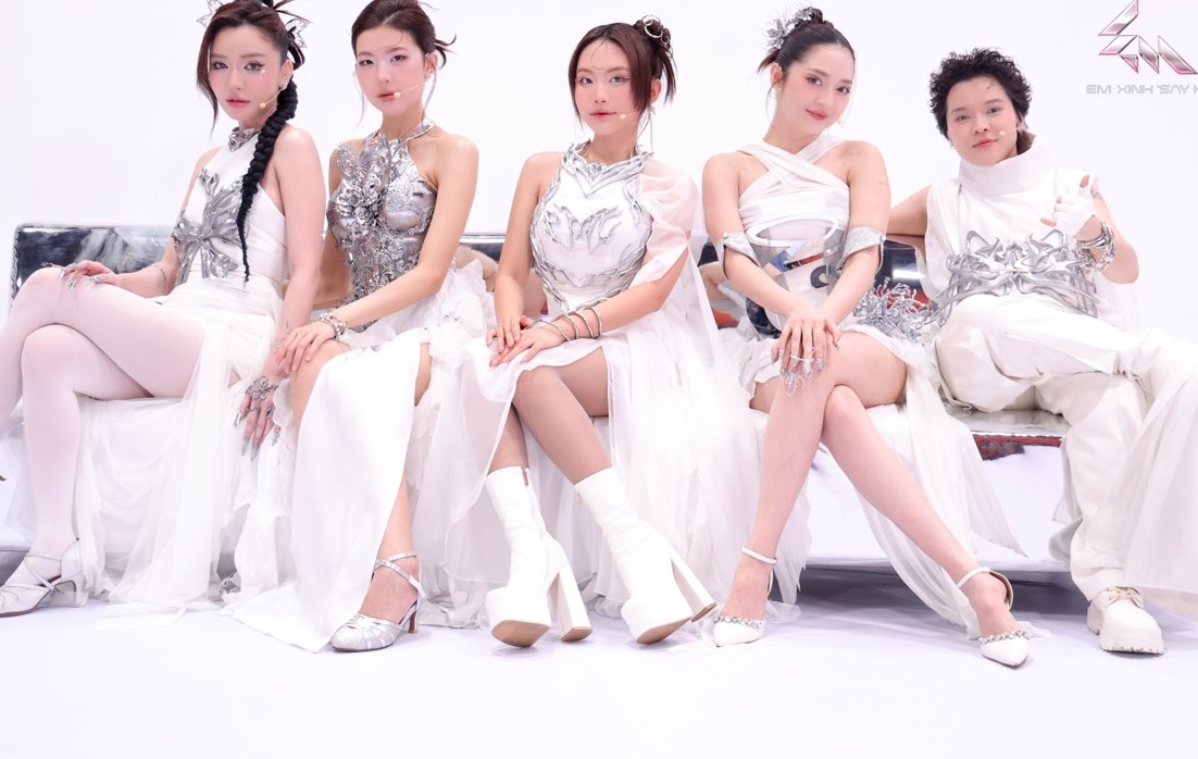 Cac Em xinh say hi chuan bi buoc vao tap 2. Anh: Nha san xuat VieON.