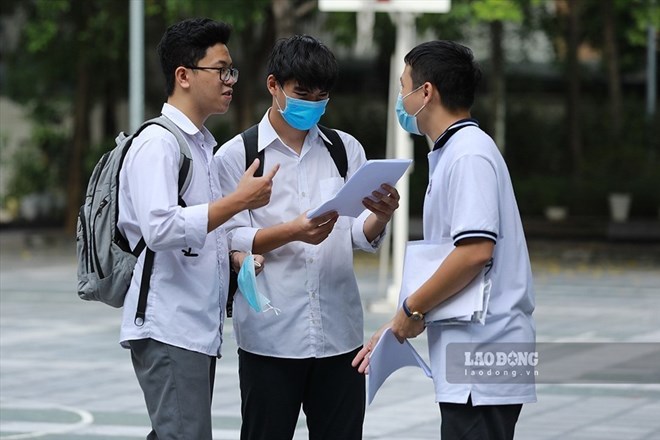 El pronostico del tiempo en el examen de decimo grado en Hanoi es popular soleado, algunos lugares calientes. Foto: Nguyen Hai