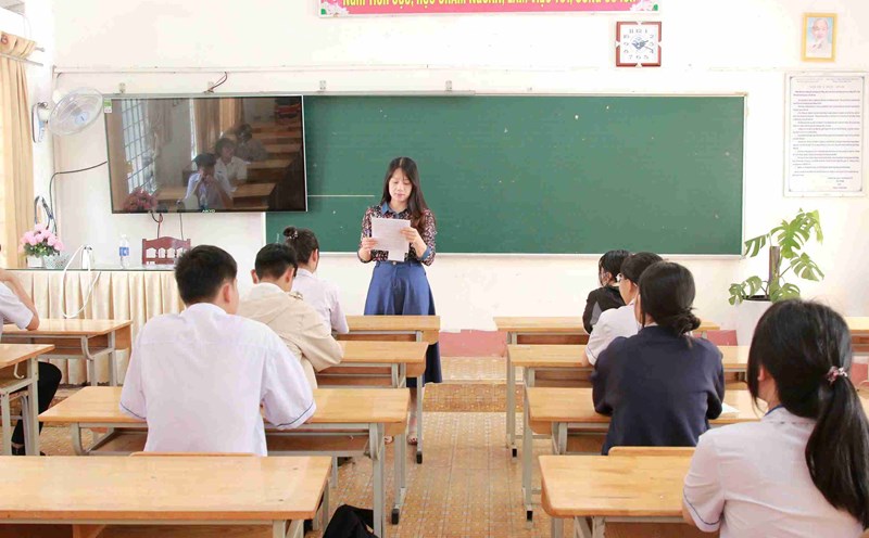 Many students in Dak Lak have changed direction and switched to vocational training instead of registering for the 10th grade entrance exam. Photo: Bao Trung