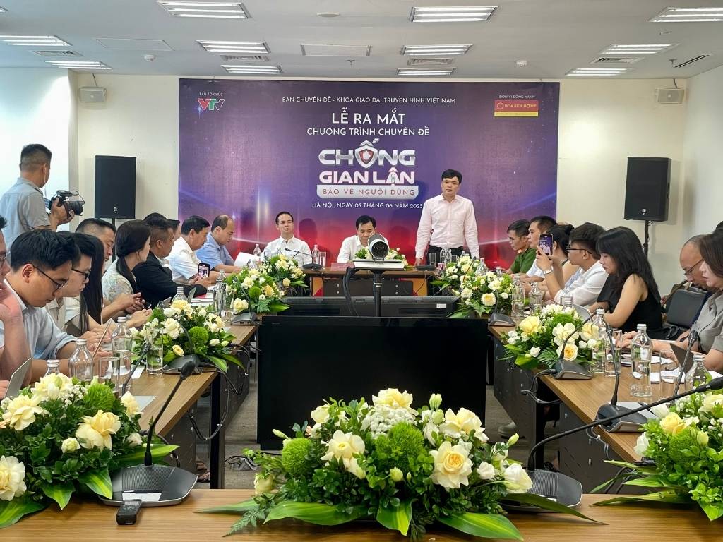 Ong Nguyen Van Dung, Pho Chanh van phong Ban chi dao 389 Quoc gia phat bieu tai buoi hop bao. Anh: Thanh Binh