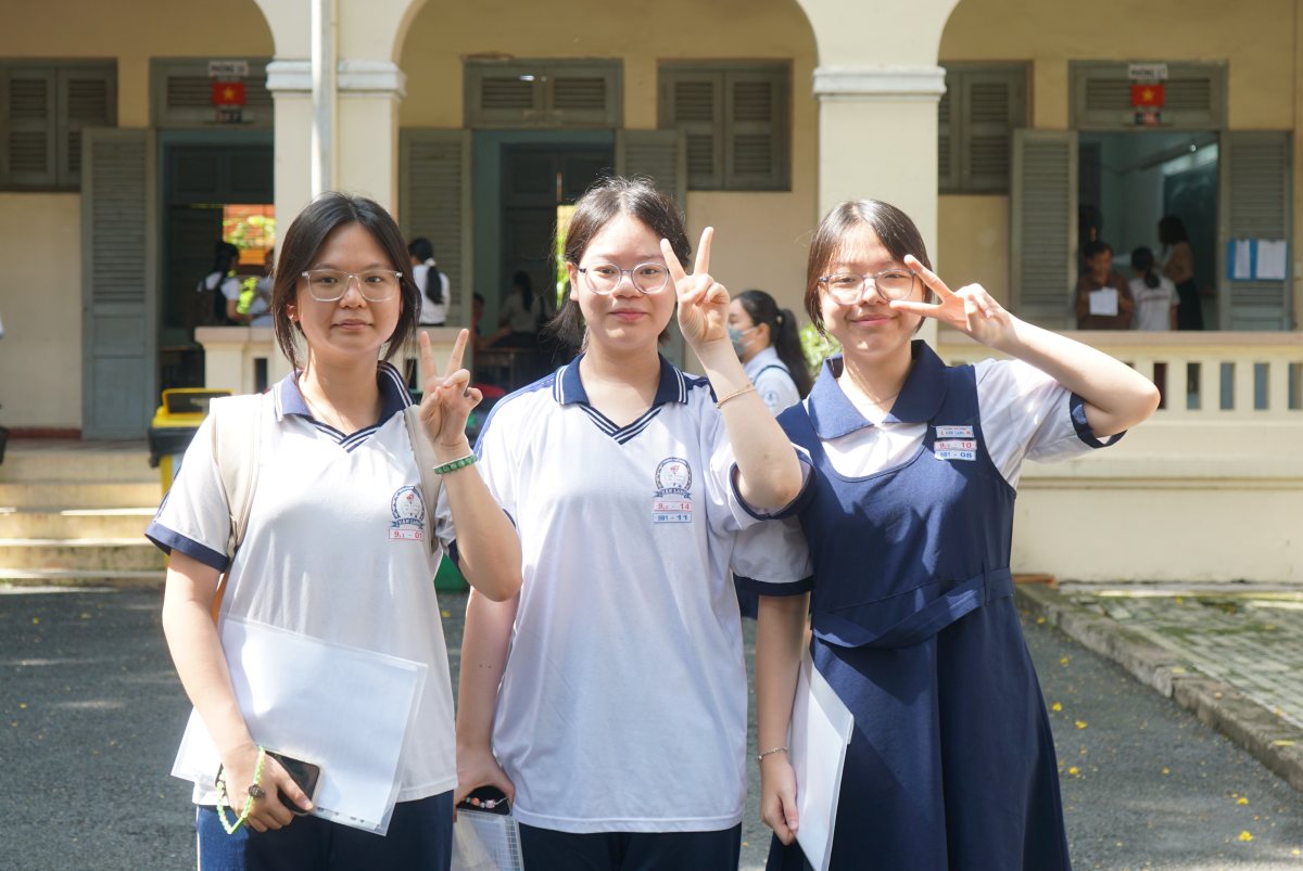 The 10th Literature exam under the new program, candidates are worried but confident.
