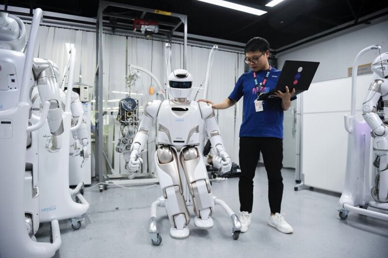 China's shape-shaped robot. Photo: Xinhua
