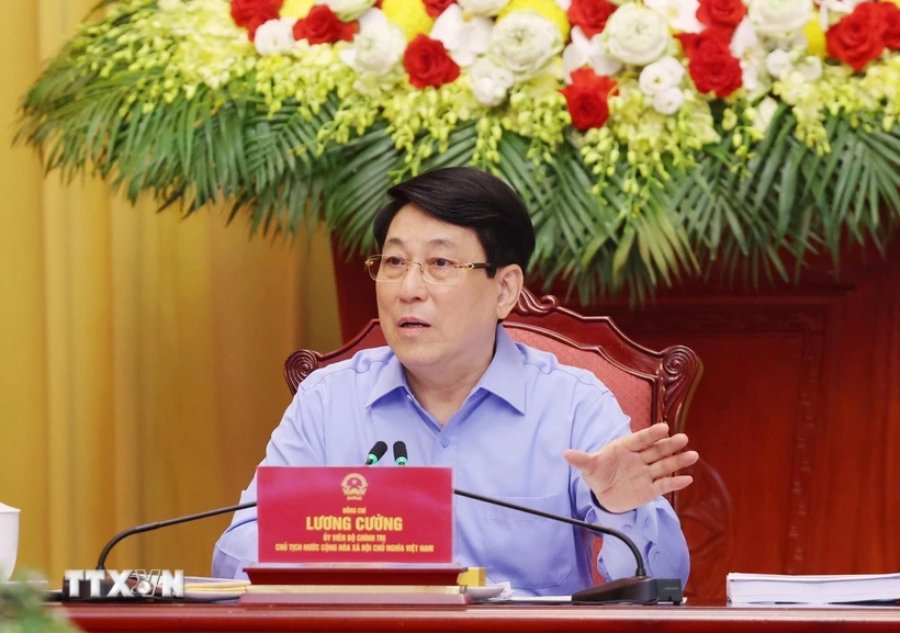 Politburo member and President Luong Cuong worked with the Quang Ninh Provincial Party Committee. Photo: VNA