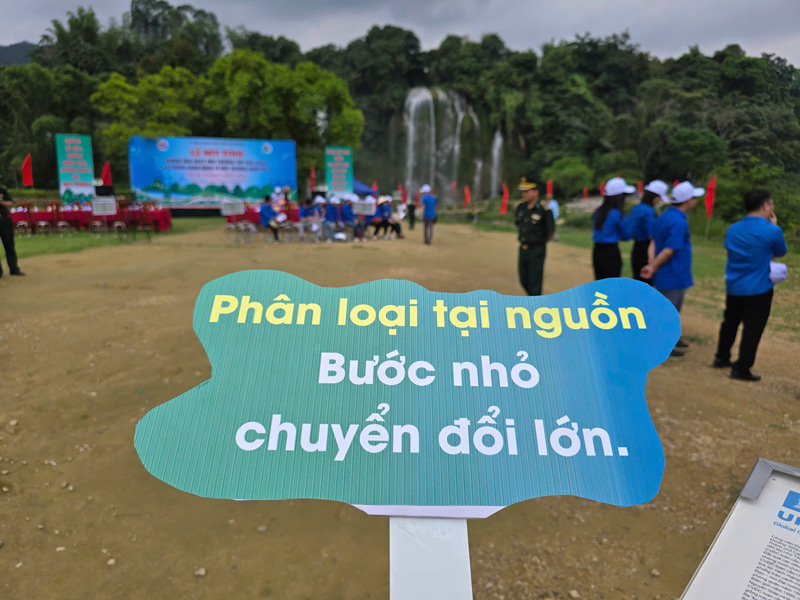 Nhung thong diep duoc truyen tai. Anh: Tan Van