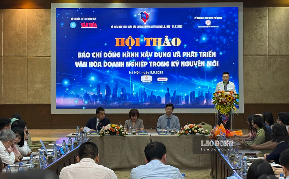 Toan canh hoi thao “Bao chi dong hanh xay dung va phat trien van hoa doanh nghiep trong ky nguyen moi”. Anh: Y Yen