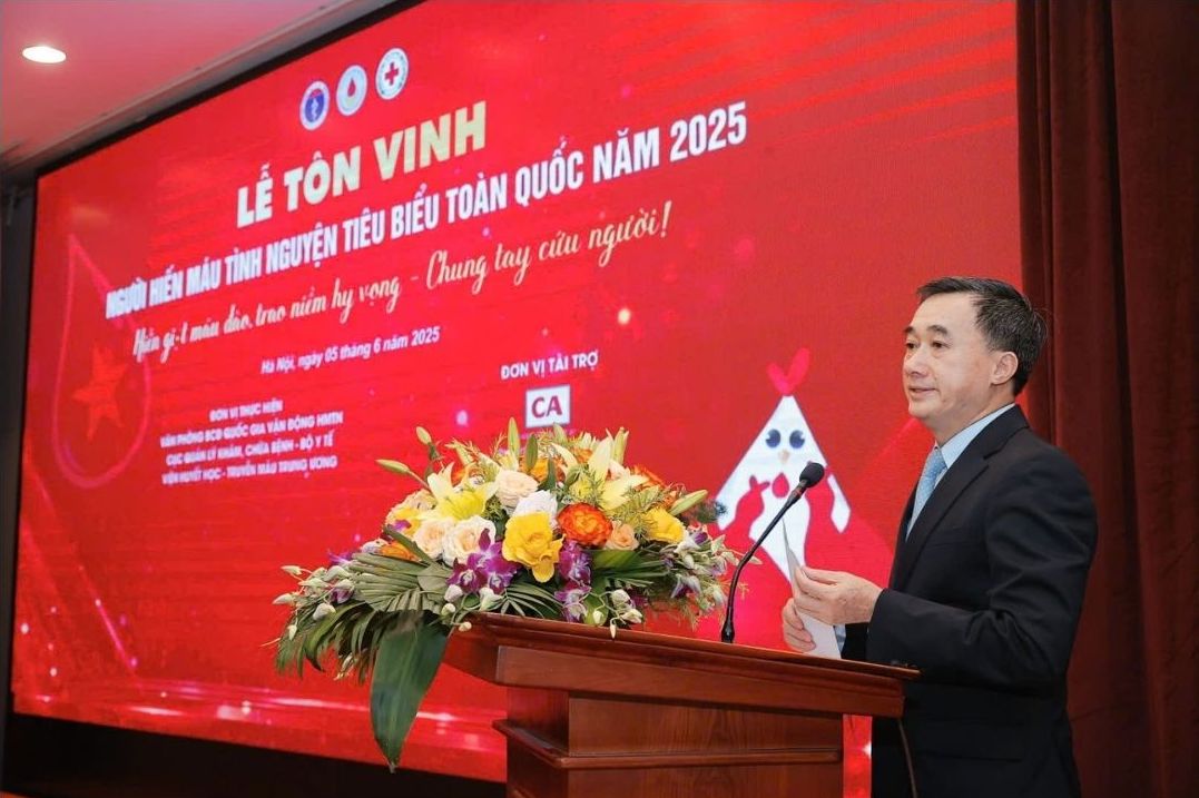 Thu truong Bo Y te, Pho Truong ban Ban Chi dao Quoc gia Tran Van Thuan. Anh: Phuong Anh