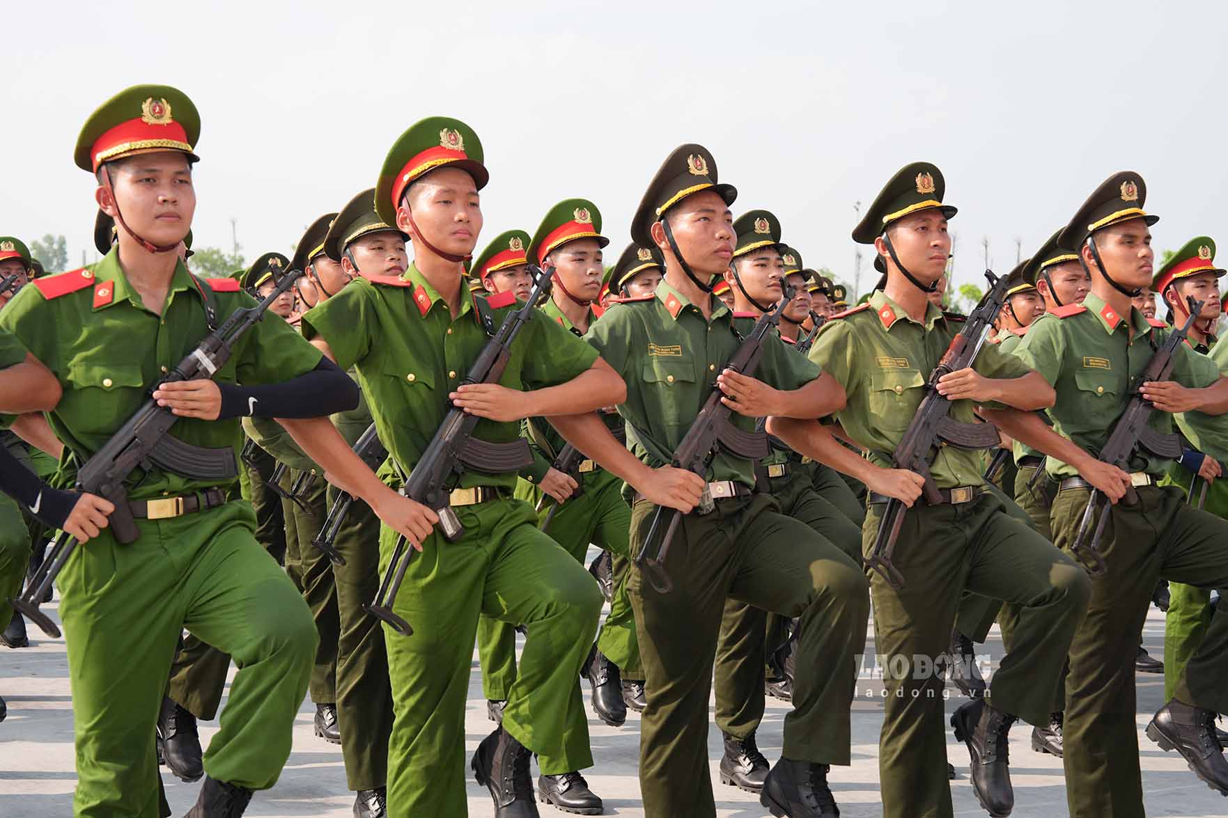 Theo ke hoach, cac chien si cong an nhan dan phai tap luyen lien tuc trong khoang 4 thang. De tao nen doi hinh dieu binh, dieu hanh dep cho dip ky niem 80 nam Cach mang thang Tam va Quoc khanh 2.9, moi khoi deu phai dam bao su dong deu, chinh xac va dep mat.