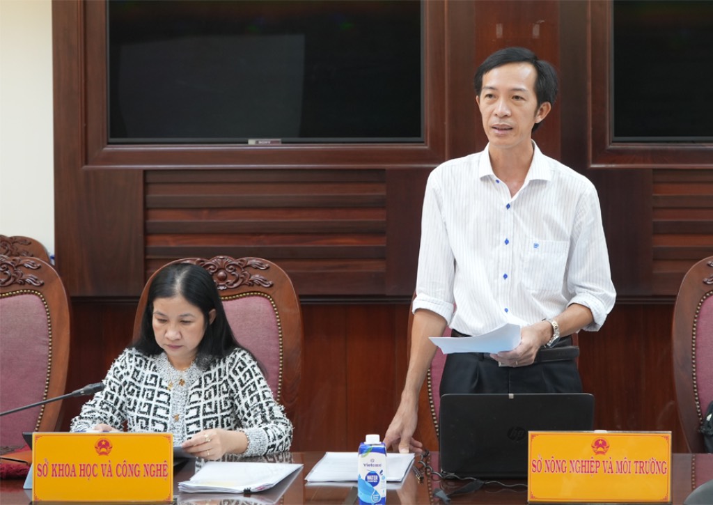 Pho Giam doc So Nong nghiep va Moi truong tinh Ben Tre Vo Van Ngoan - phat bieu tai buoi lam viec. Anh: Cong TTDT Ben Tre