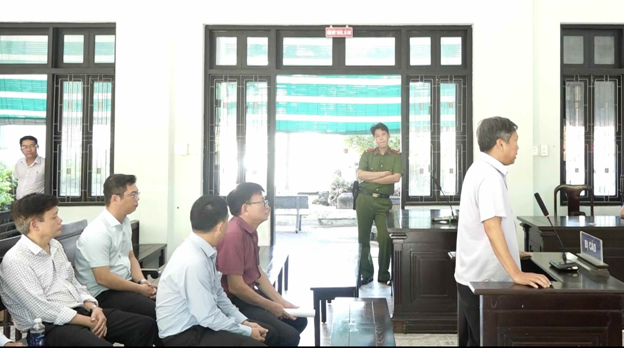 Descripcion general del juicio del soborno en el Centro de Registro Hue.