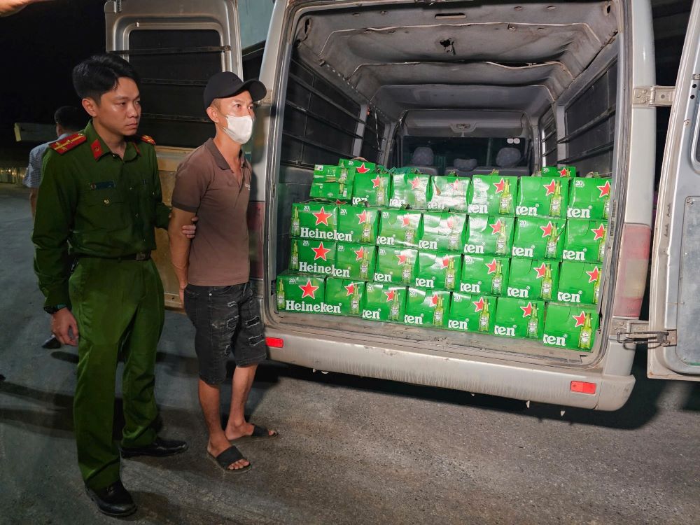 Gonorrea en los autos bajados. Foto: Quang Tri Police