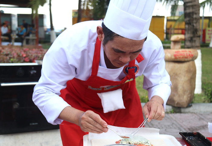Creating dishes from bird's nest and preserving heritage from cuisine is one of the sustainable solutions for Khanh Hoa to pass on its values. Photo: Phuong Linh