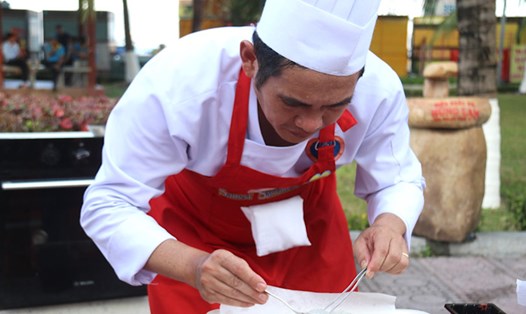 Sáng tạo món ăn từ Yến sào, gìn giữ di sản từ ẩm thực là một trong những giải pháp bền vững để Khánh Hòa lưu truyền giá trị. Ảnh: Phương Linh