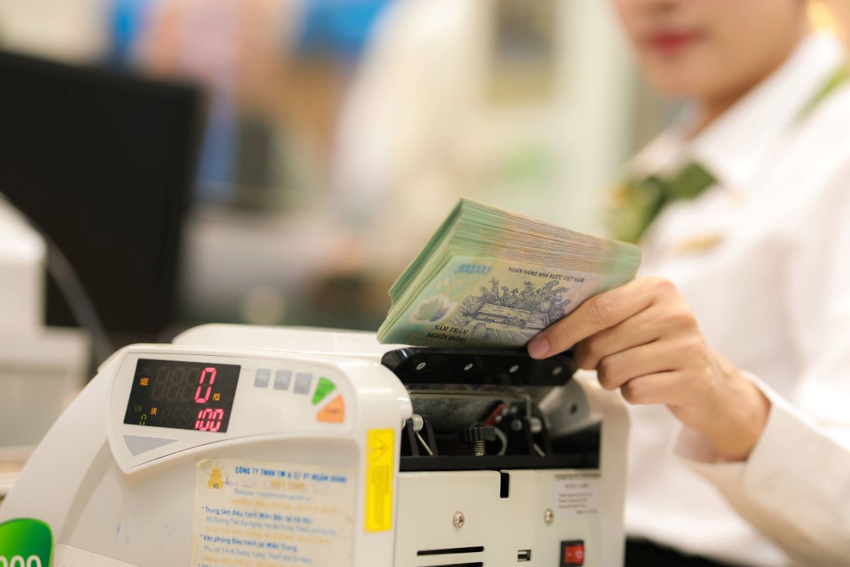 Estados Unidos continua determinando que Vietnam no manipula dinero en 2024. Foto: Hai Nguyen