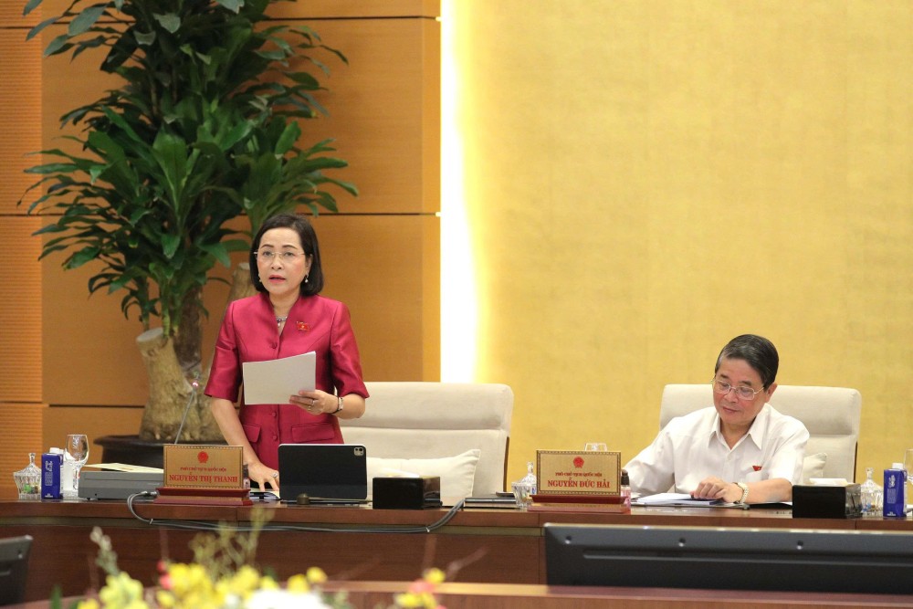Member of the Party Central Committee, Vice Chairwoman of the National Assembly Nguyen Thi Thanh chaired the meeting. Photo: Pham Dong