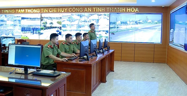 La policia reviso que el vehiculo estaba frio. Foto: Policia de Thanh Hoa