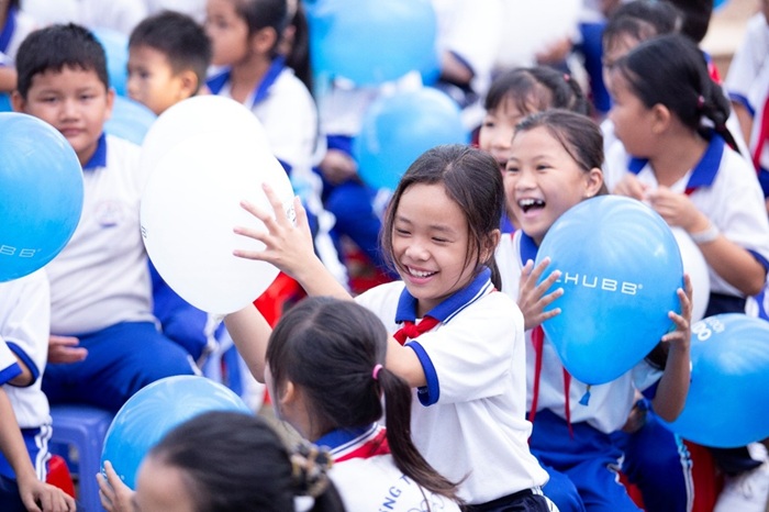 “Chubb Life Vi Tuong Lai Em” tiep tuc lan toa yeu thuong, tiep them dong luc cho cac em vung buoc tuong lai. Anh: Chubb Life Viet Nam