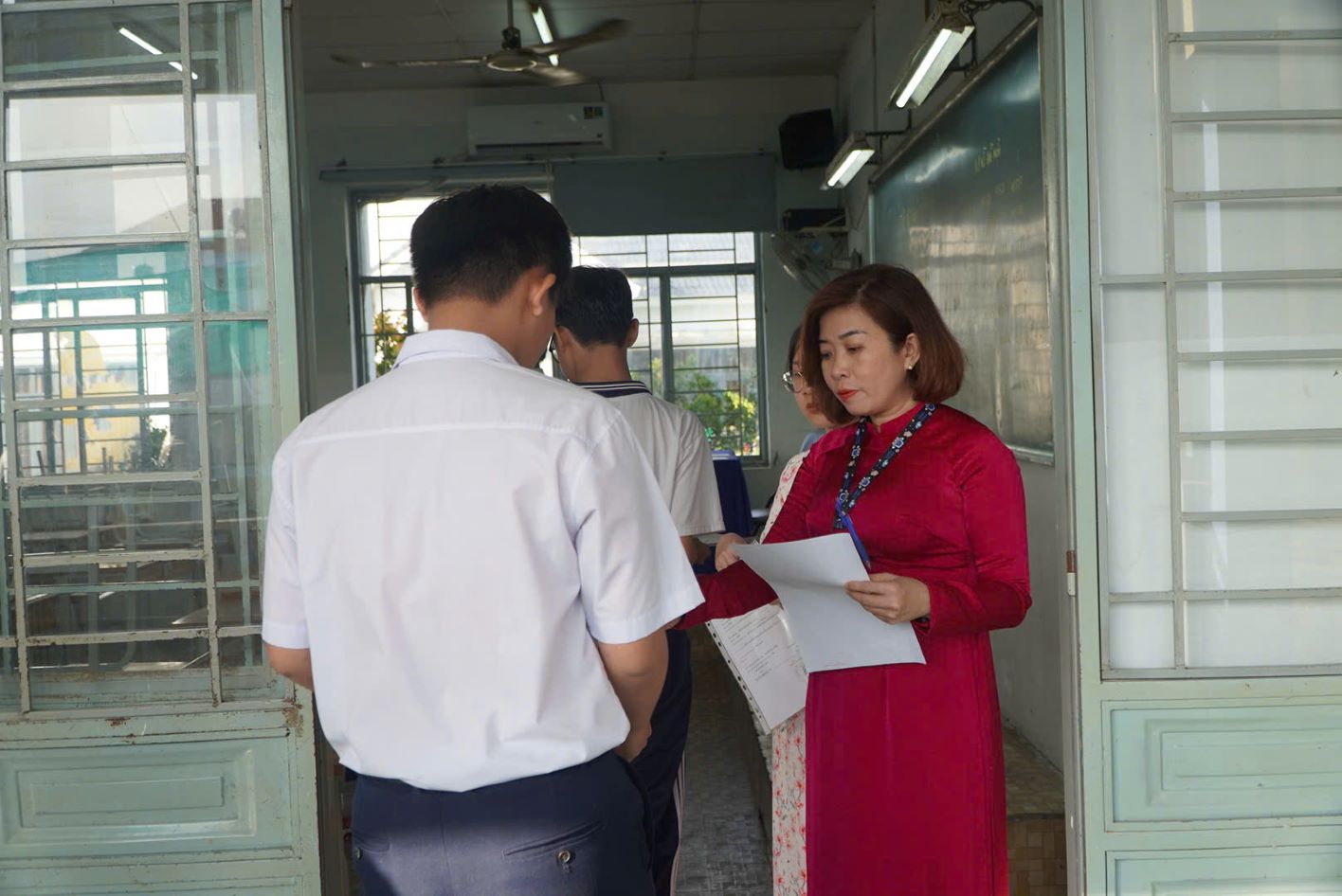 Candidates taking the Literature exam for grade 10 in Ho Chi Minh City. Photo: Chan Phuc