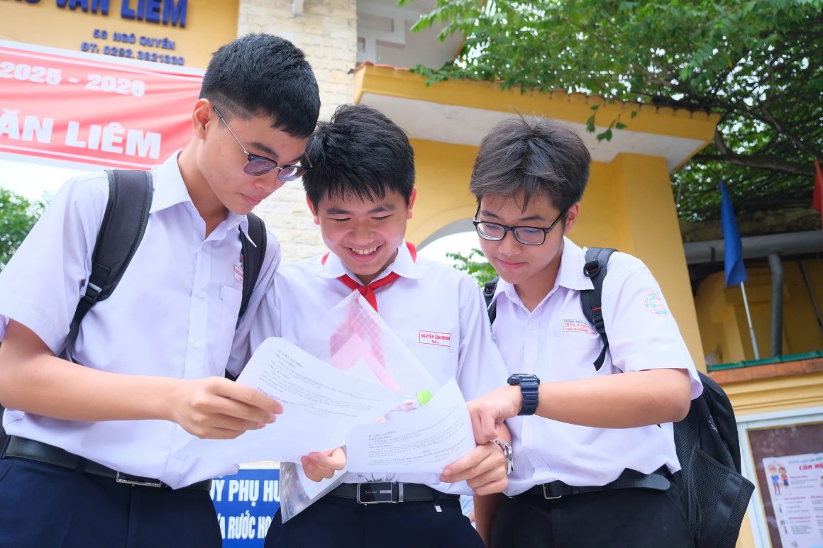 Completion of the Can Tho 10th Grade Exam