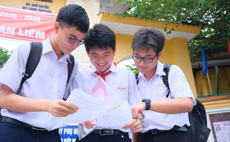 Completion of the Can Tho 10th Grade Exam