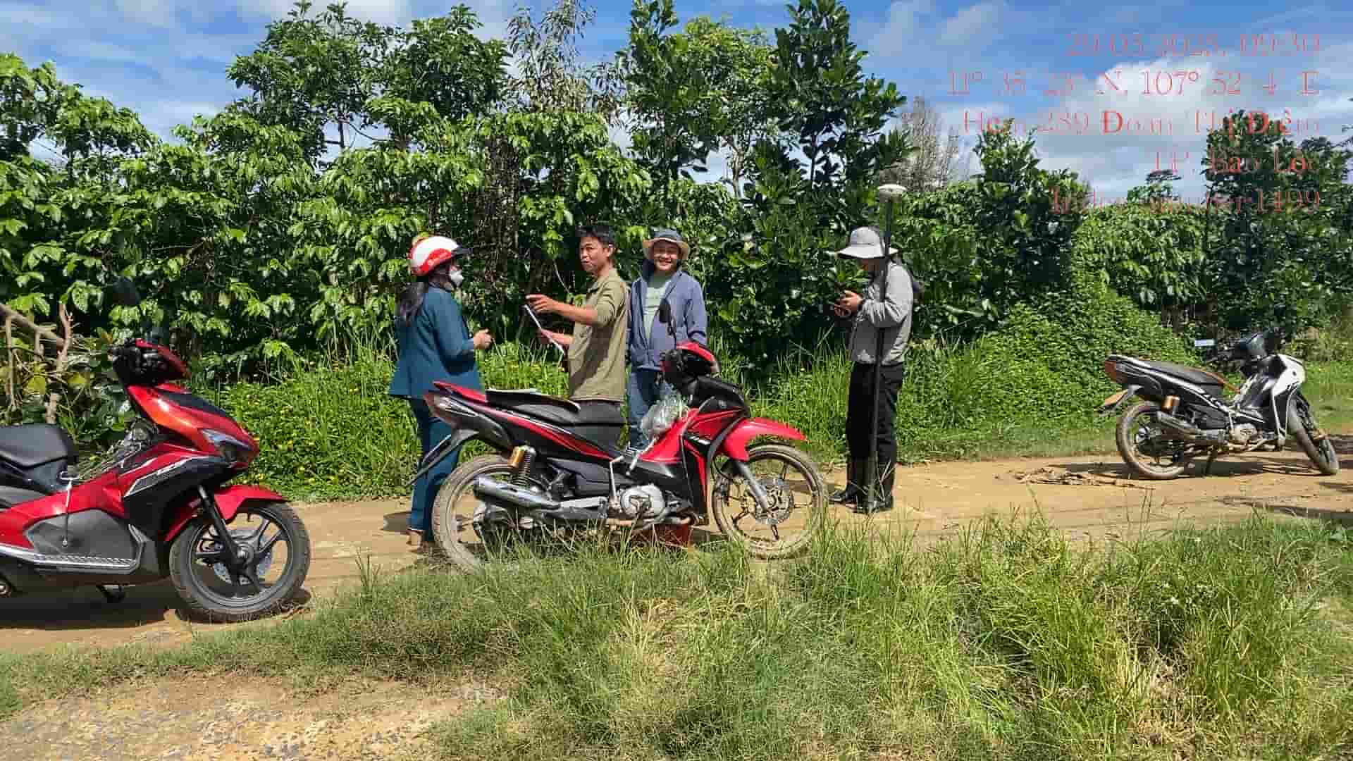 The authorities are implementing steps to implement the expressway project. Photo: Lam Hong