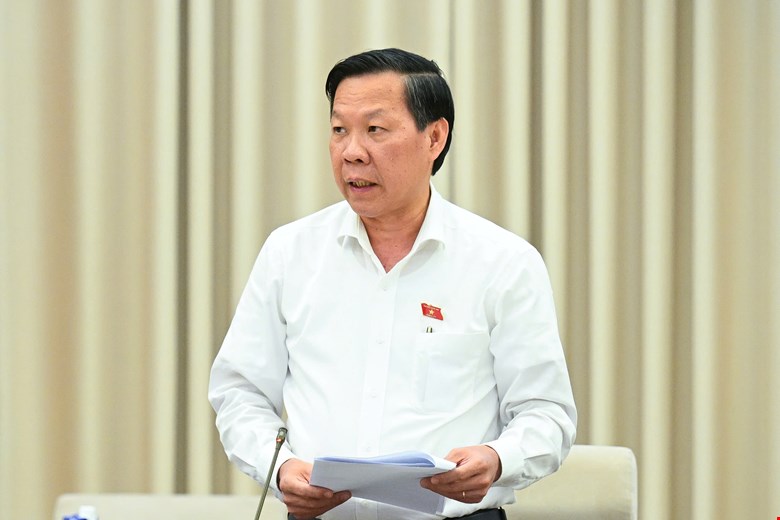 Chairman of the National Assembly's Economic and Financial Committee Phan Van Mai said that state-owned enterprises are not prohibited from investing in real estate. Photo: Quochoi.vn
