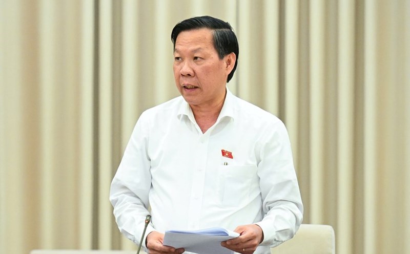 Chairman of the National Assembly's Economic and Financial Committee Phan Van Mai said that state-owned enterprises are not prohibited from investing in real estate. Photo: Quochoi.vn