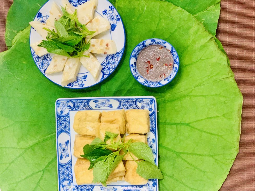 Con el pastel de mani, es necesario salpicar con salsa de soja o salsa de camarones, todos los cuales son puntos rusticos. Foto: Hai an