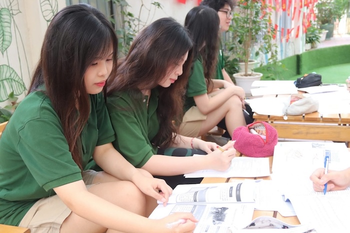 The university abandoned the C00 admission process, causing students in Hanoi to "not be able to keep up". Photo: Nguyen Linh