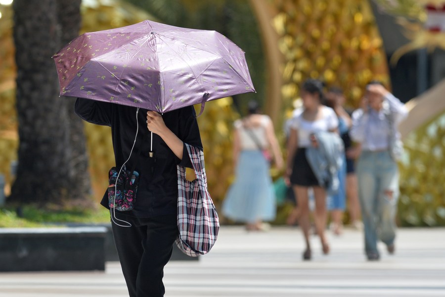 Northwest weather on June 7, sunny day, scattered showers and thunderstorms, locally heavy rain, average temperature from 24-35 degrees Celsius. Photo: Xinhua