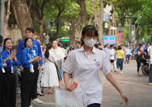 Thi sinh du thi lop 10 tai Ha Noi nam 2025. Anh: Anh Duc