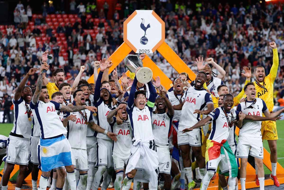 Chuc vo dich Europa League khong the lam lu mo mua giai that vong cua Spurs. Anh: AFP