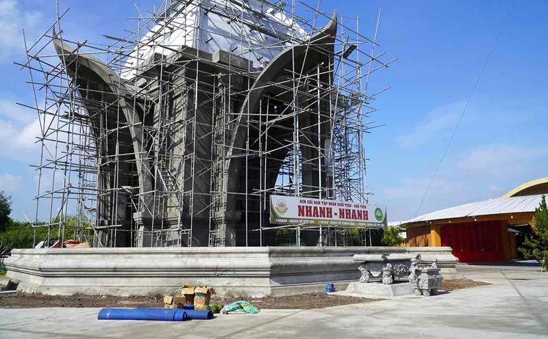 A construction project inside Son Tien Tourist Area in Dong Nai. Documentary photo: HAC