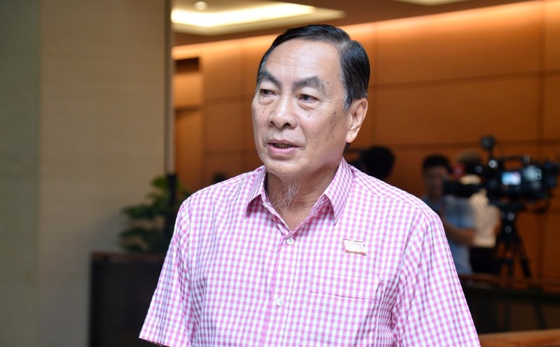 National Assembly delegate Pham Van Hoa emphasized that it is necessary to soon eliminate the current model of national and regional universities, creating autonomy for universities. Photo: Pham Dong