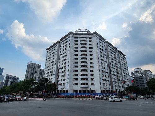 Hanoi restarted the N01 resettlement housing project in Cau Giay district. Photo: Minh Hanh