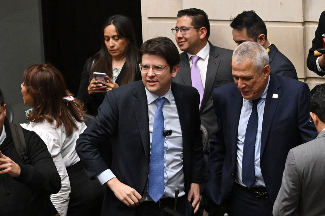 Senadora Colombia Miguel Uribe (Medio). Foto: AFP