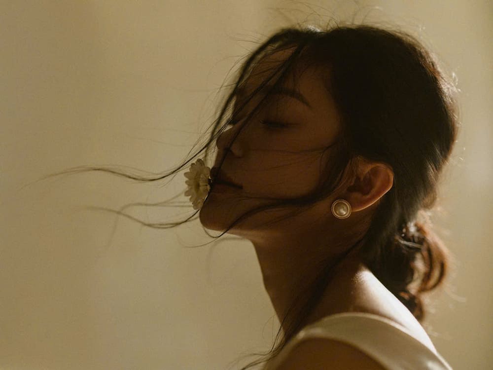 The runner-up of the "2023 Global Vietnamese Singing Voice" contest attracted attention when announcing a change of stage name. Photo: Character provided