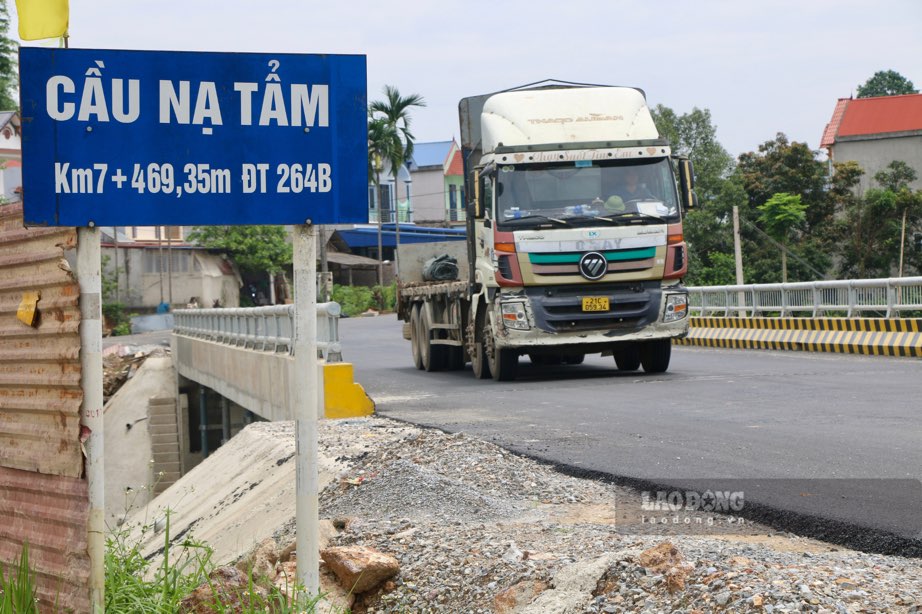 Loat cau cung tren tuyen duong noi QL3 di Atk Dinh Hoa. Anh: Lam Thanh