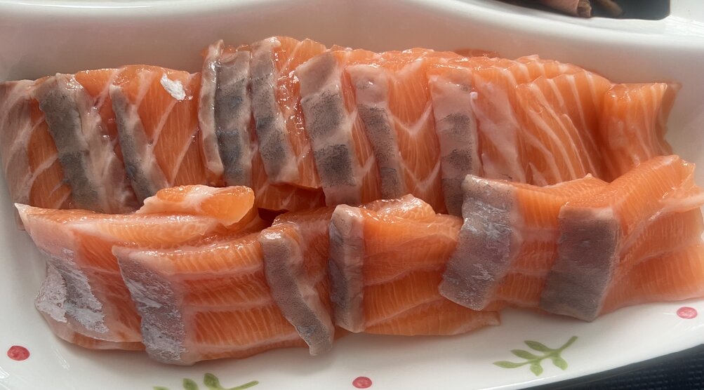 People with kidney transplants should avoid raw foods. Photo: Kieu Vu