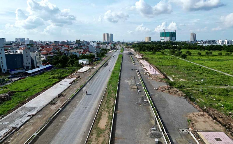 36 projects to build and renovate roads in Hoai Duc are included in the 2025 land use plan. Photo: Huu Chanh