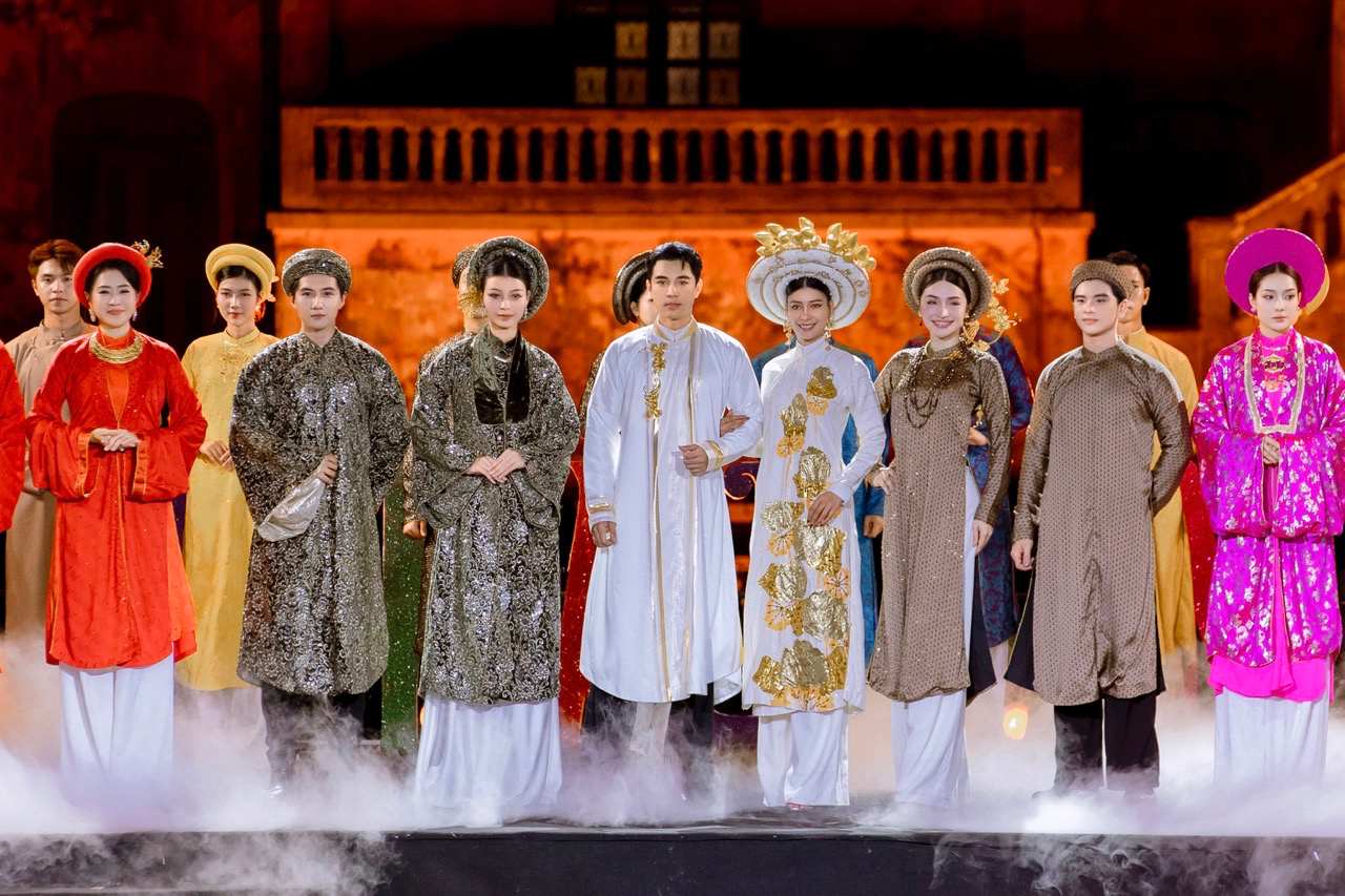 El diseñador Viet Hung envia el mensaje a traves de los diseños. Foto: Viet Hung.